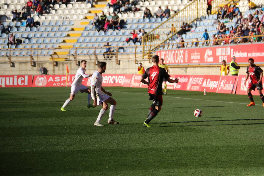 El equipo leonés se deshace con facilidad del Unión Adarve gracias a los goles de Saúl, Aridane y Yeray | Los hombres de Aira logran completar uno de sus mejores partidos y dejan la portería a cero, dando una alegría completa a su afición