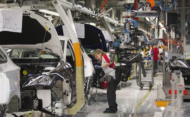 Una cadena de montaje en la fábrica de SEAT en Martorell (Barcelona).