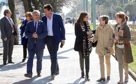 Los protagonistas de la iniciativa recorriendo una de las rutas.