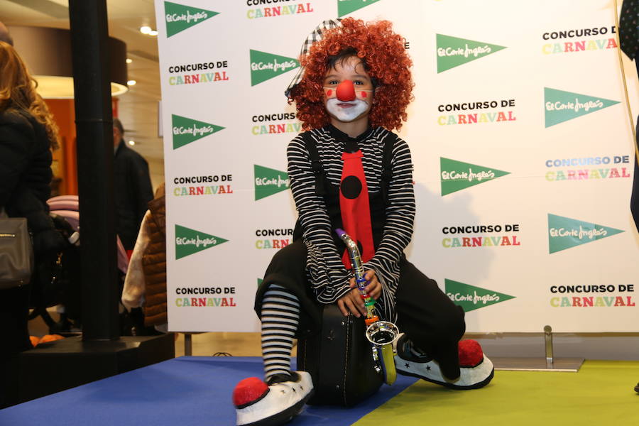 Fotos: El Carnaval de El Corte Inglés y leonoticias