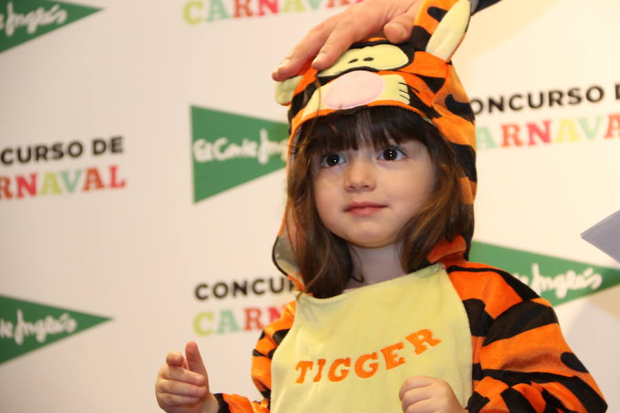 Fotos: El Carnaval de El Corte Inglés y leonoticias