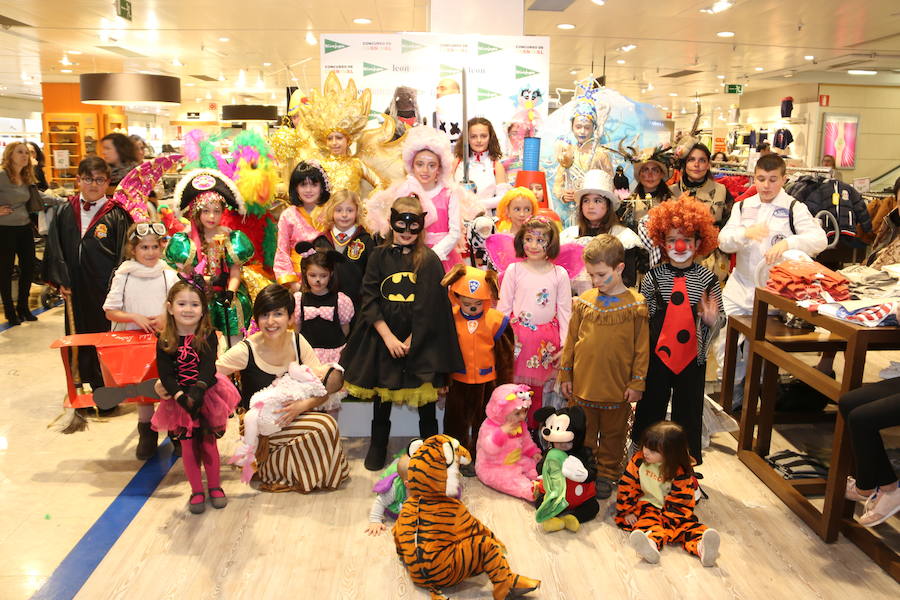 Fotos: El Carnaval de El Corte Inglés y leonoticias
