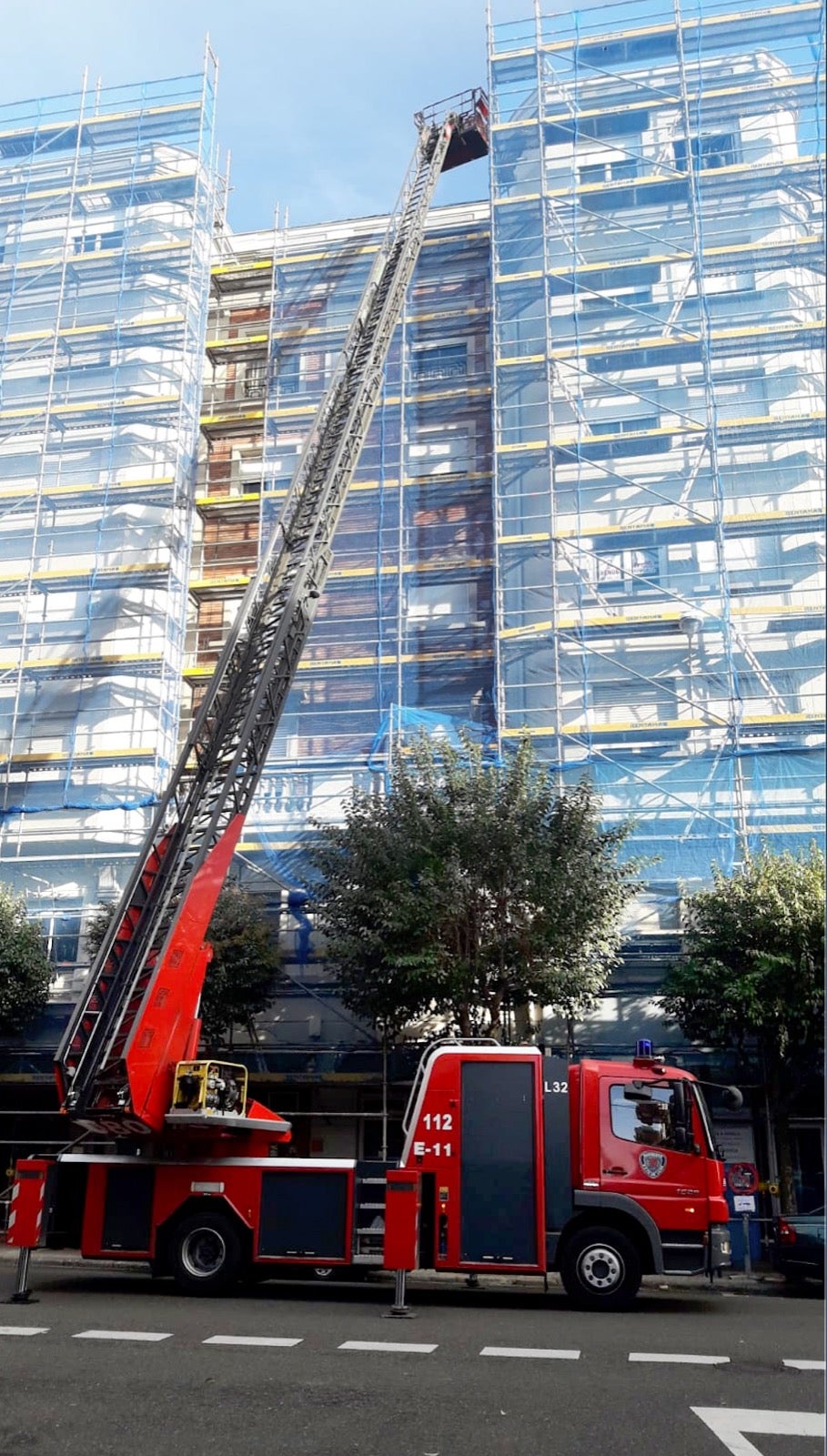 Caídas de elementos en fachadas y antenas, además de un incendio en Villanueva del Carnero e incidencias médicas tuvieron que ser atendidas por Bomberos de León