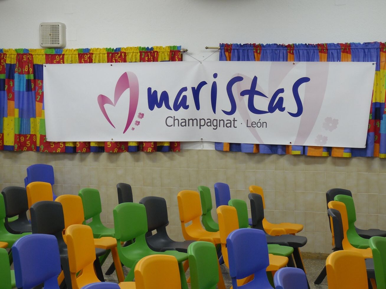 Atención permanente al alumnado, grandes instalaciones y calidad educativa son algunos de los pilares del Colegio Maristas.