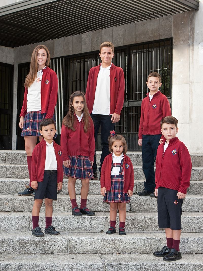 El colegio con mayor número de alumnos de la ciudad basa su éxito en el trabajo cooperativo en el aula, un Bachillerato con grandes resultados y el bilingüismo dentro del aula.