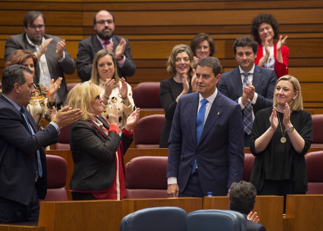 Reclama que «responsabilidad, estabilidad y normalidad» guíen la actividad en las Cortes hasta el final de la legislatura