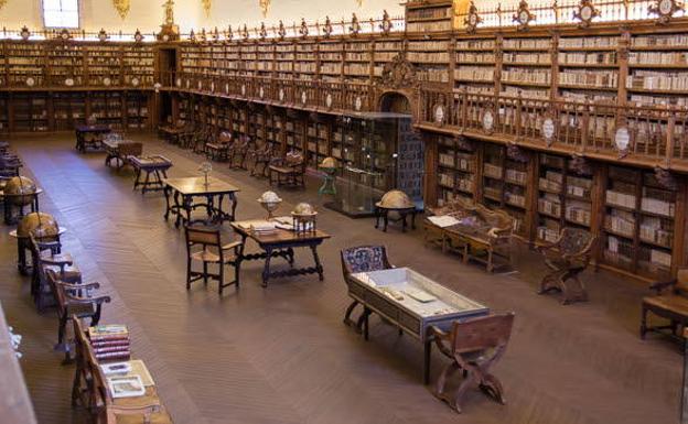 Interior de la Biblioteca Histórica de la Universidad.