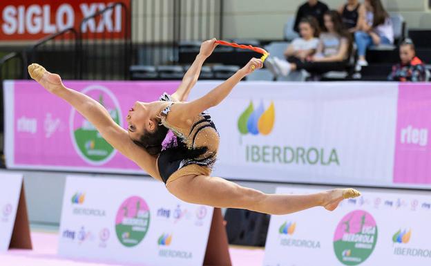 Carla Vilasánchez en su ejercicio de cuerda. 