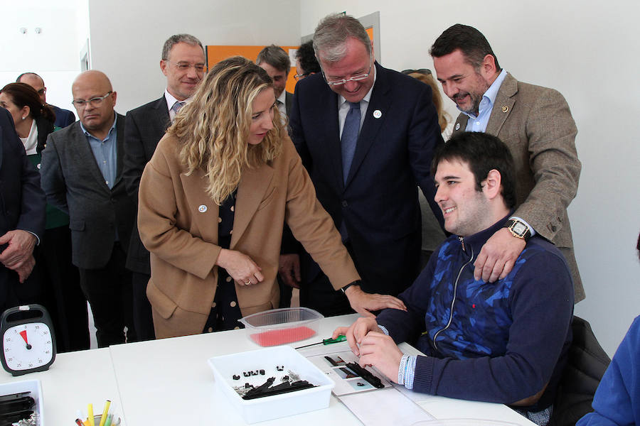 Fotos: Visita del nuevo Centro de Día de Autismo León