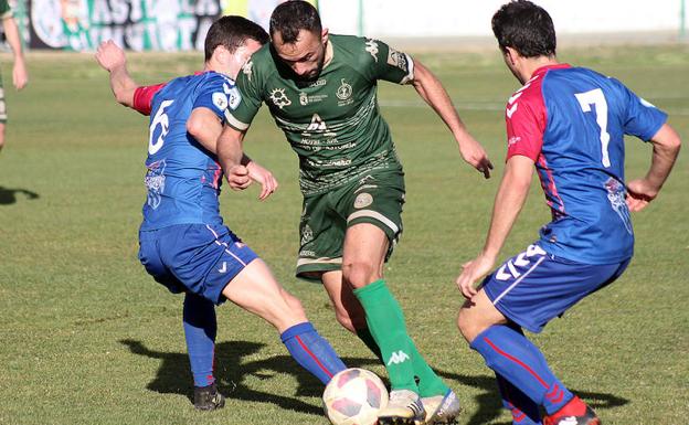 Javi Amor, en un lance de un partido.