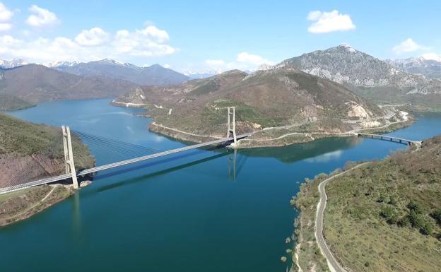 Embalse de Barrios de Luna.