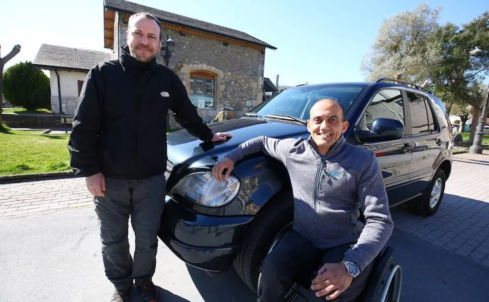 Pedro González (D) e Iván Rodríguez (I), integrantes del equipo No Limits Bierzo Raid Team. 