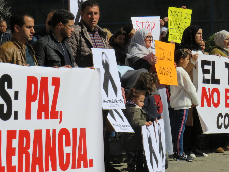 Fotos: «ninguna religión justifica el terrosimo»