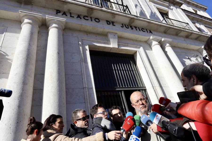 Fotos: Francisco Igea informa sobre su comparecencia ante la Fiscalía