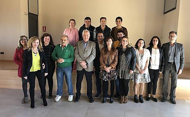 El delegado territorial de la Junta en León, Guillermo García, clausuró este viernes los programas mixtos de formación y empleo 'Arganza 2018' y 'Cubillos 2018'.