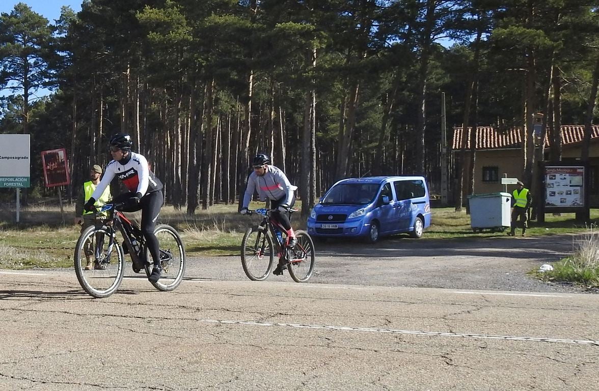 700 corredores se citan en la Power Race 2019 con la presencia de numeroso público y que ha tenido al exprofesional Santiago Blanco Gil como gran protagonista