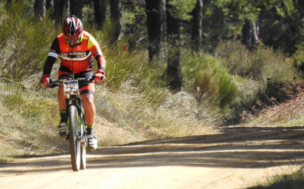 700 corredores se citan en la Power Race 2019 con la presencia de numeroso público y que ha tenido al exprofesional Santiago Blanco Gil como gran protagonista