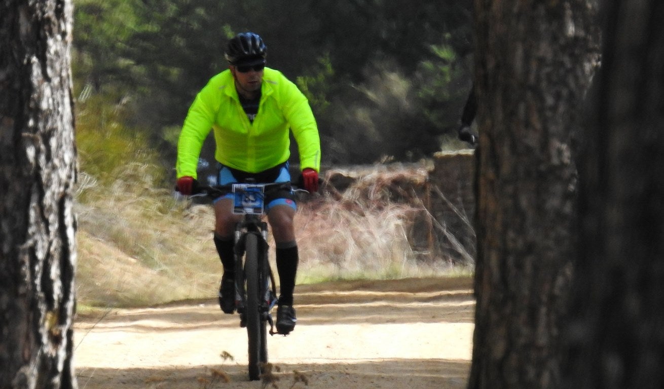 700 corredores se citan en la Power Race 2019 con la presencia de numeroso público y que ha tenido al exprofesional Santiago Blanco Gil como gran protagonista