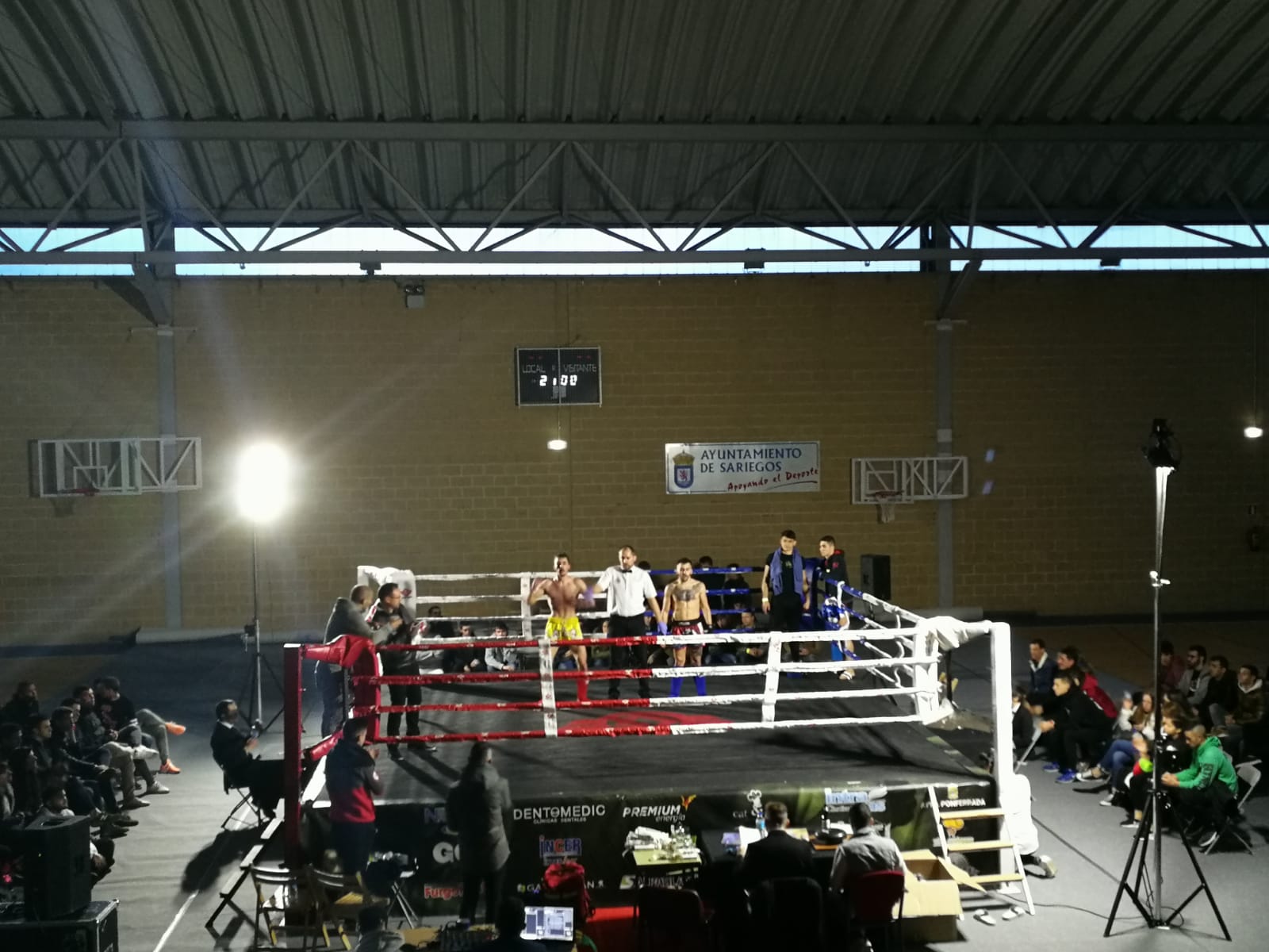 Centenares de personas se reunieron en un evento único y diferente de k 1, muay-thai, brazilian jiu-jítsu y capoeira reflejando el buen momento que vive estos deportes en León.