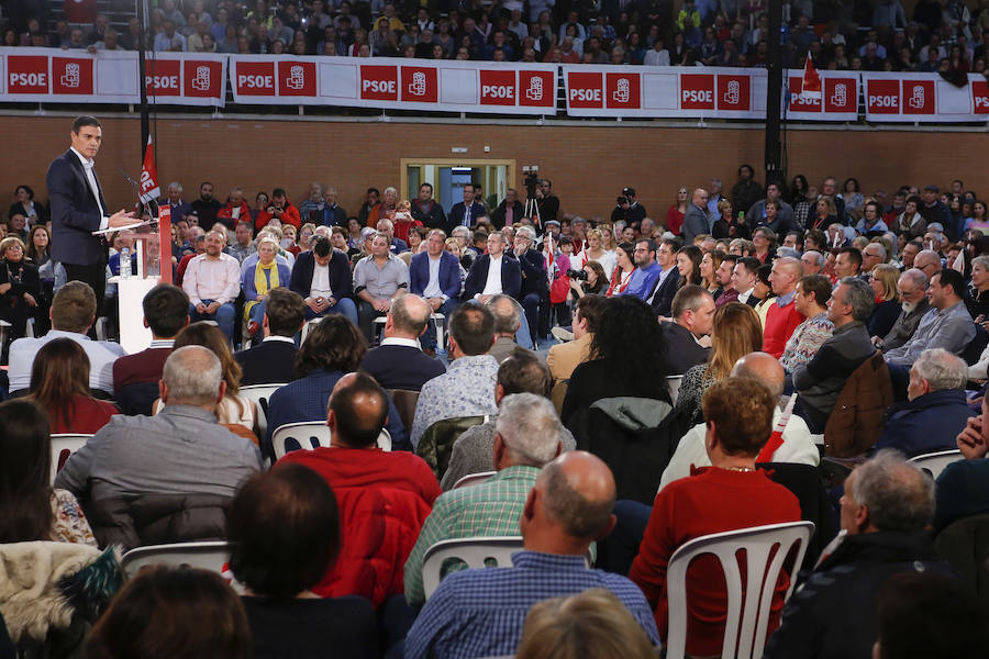 Fotos: Acto electoral de Pedro Sánchez en León