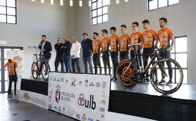 Presentación del equipo ciclista. 