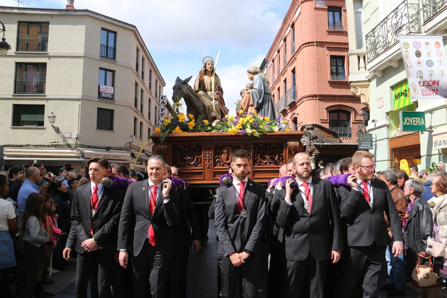 Fotos: Tradicional procesión de Las Palmas en León