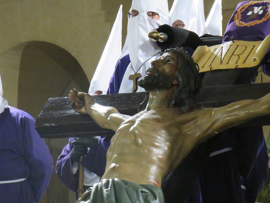 Fotos: Imágenes del Vía Crucis Leonés Cantado