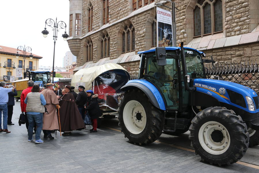 Fotos: Un peregrinaje en tractor