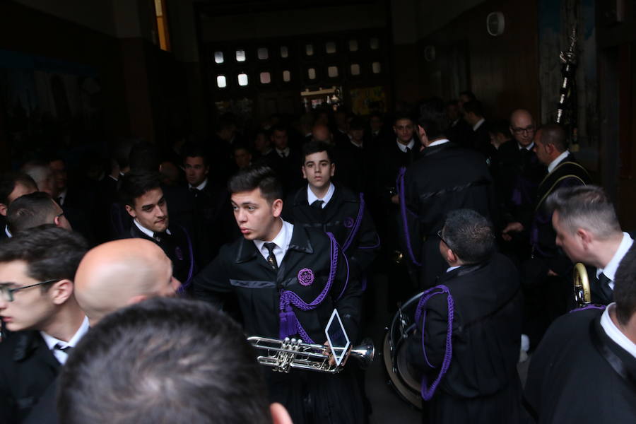 Fotos: Suspendida la Procesión de la Virgen de la Amargura