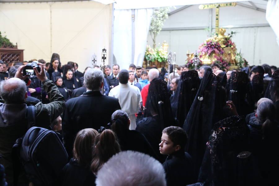 Fotos: Suspendida la Procesión de la Virgen de la Amargura