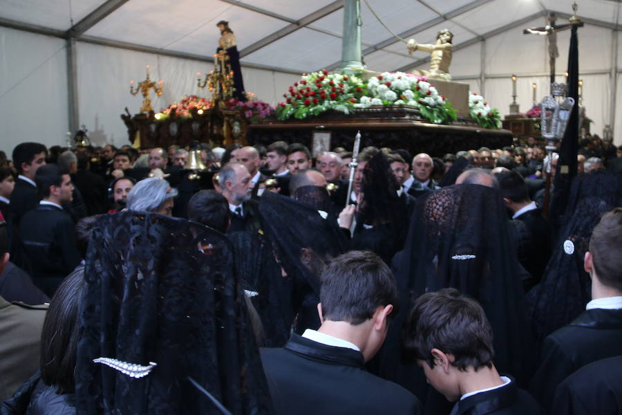 Fotos: Suspendida la Procesión de la Virgen de la Amargura