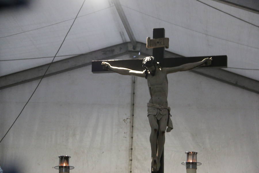 Fotos: Suspendida la Procesión de la Virgen de la Amargura