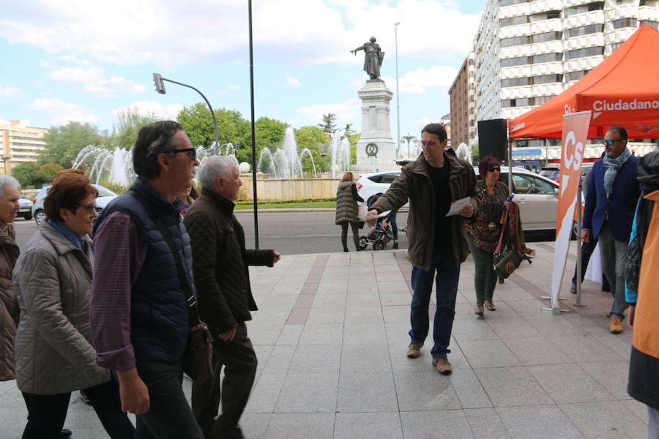 Fotos: Ciudadanos sale a la calle