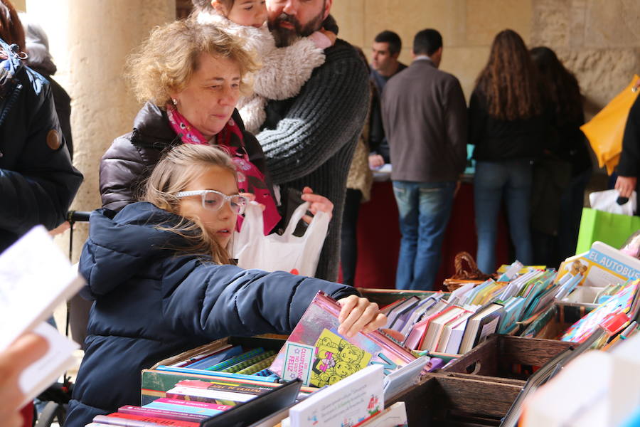 Fotos: Día del Libro en León