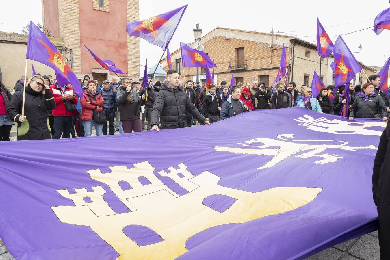 Fotos: Ambiente del día de Castilla y León en Villalar