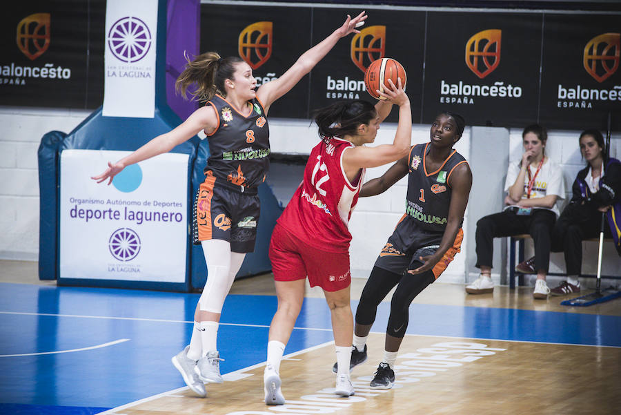 Fotos: Las imágenes del partido entre el Almería 64-58 Patatas Hijolusa