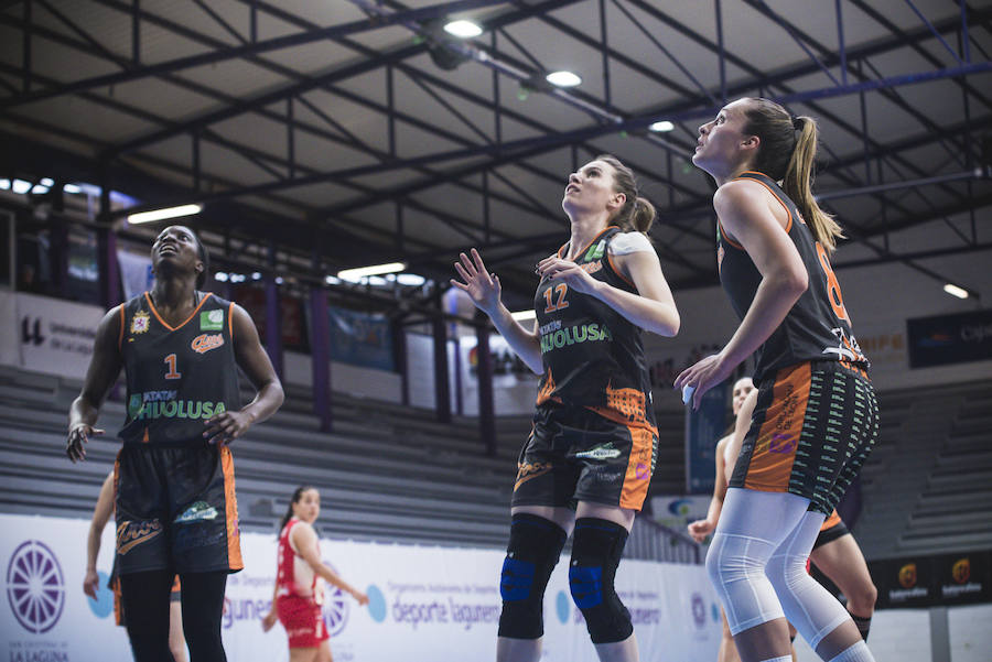 Fotos: Las imágenes del partido entre el Almería 64-58 Patatas Hijolusa