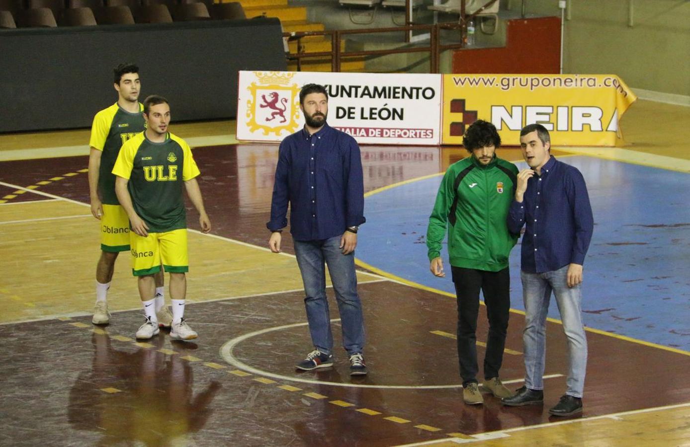 Fotos: Las imágenes del partido entre Basket León y Basket Gijón