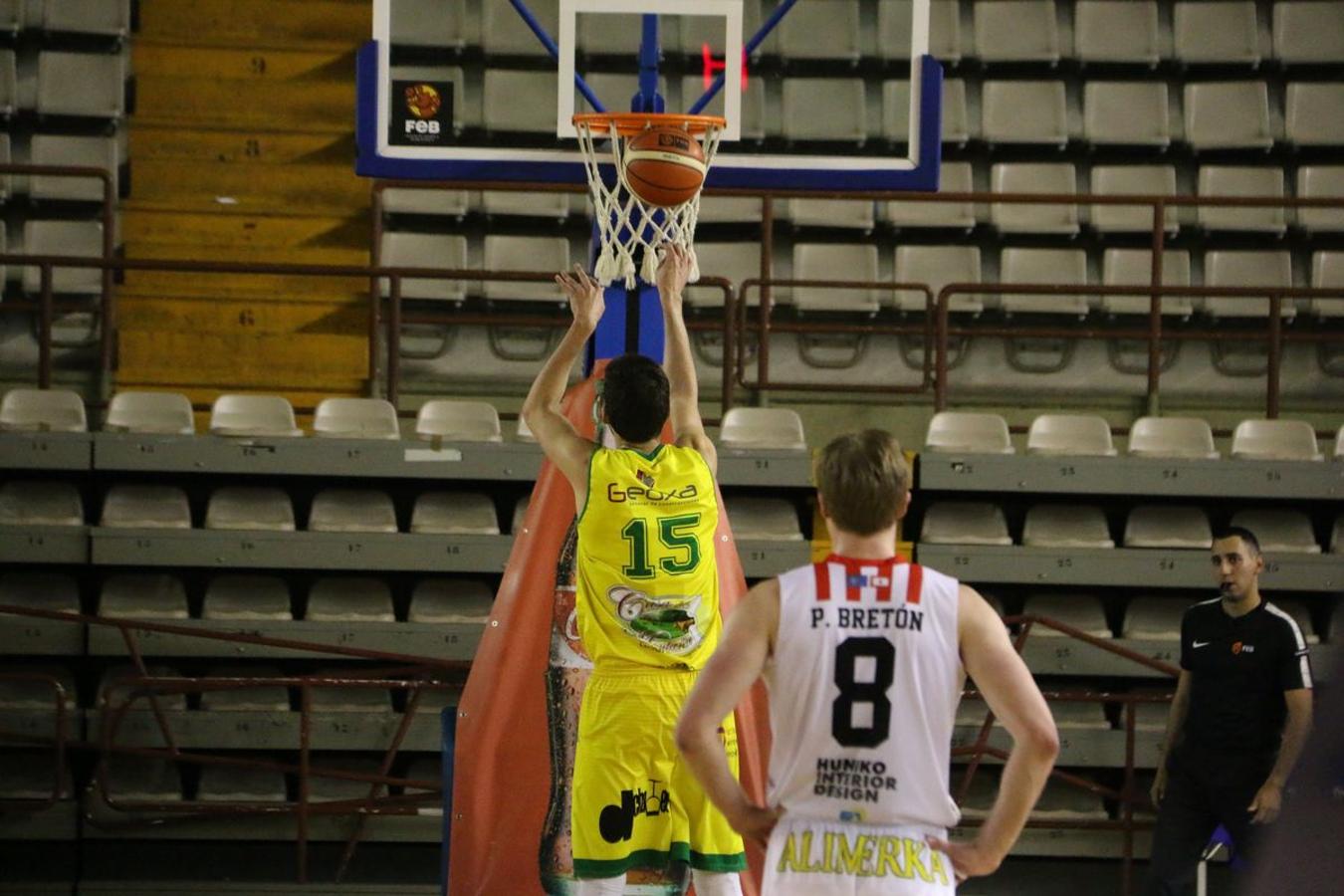 Fotos: Las imágenes del partido entre Basket León y Basket Gijón