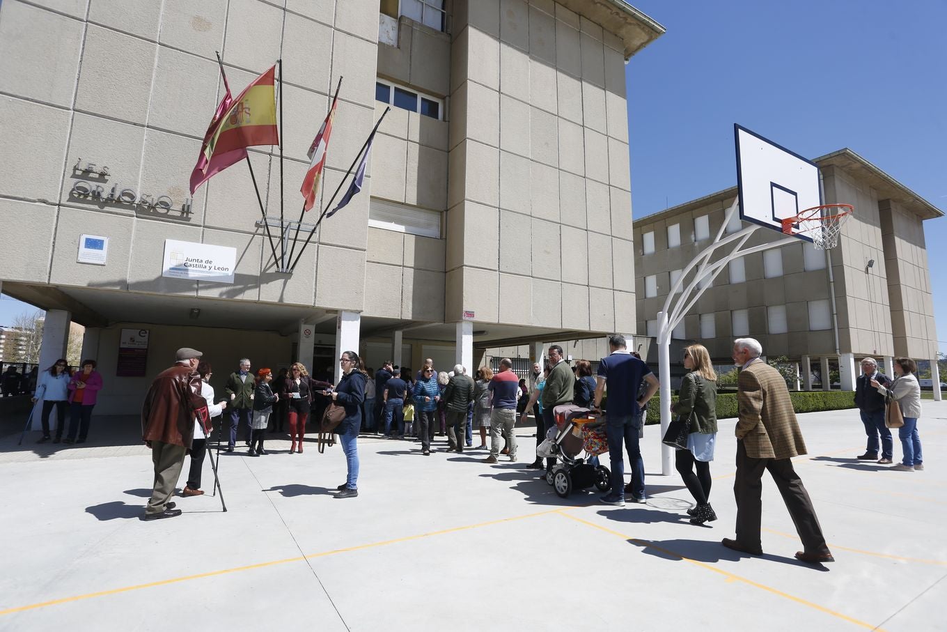 Jornada electoral en la capital leonesa.