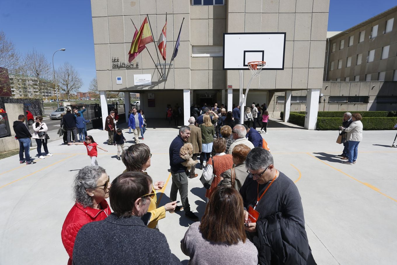 Jornada electoral en la capital leonesa.