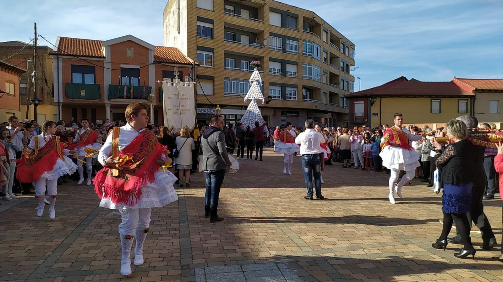 Fotos: La Virgen del Arrabal por las calles de Laguna de Negrillos