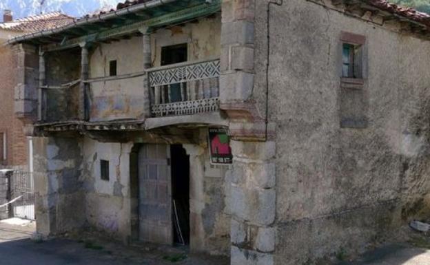 Vivienda en venta en un municipio leonés. 