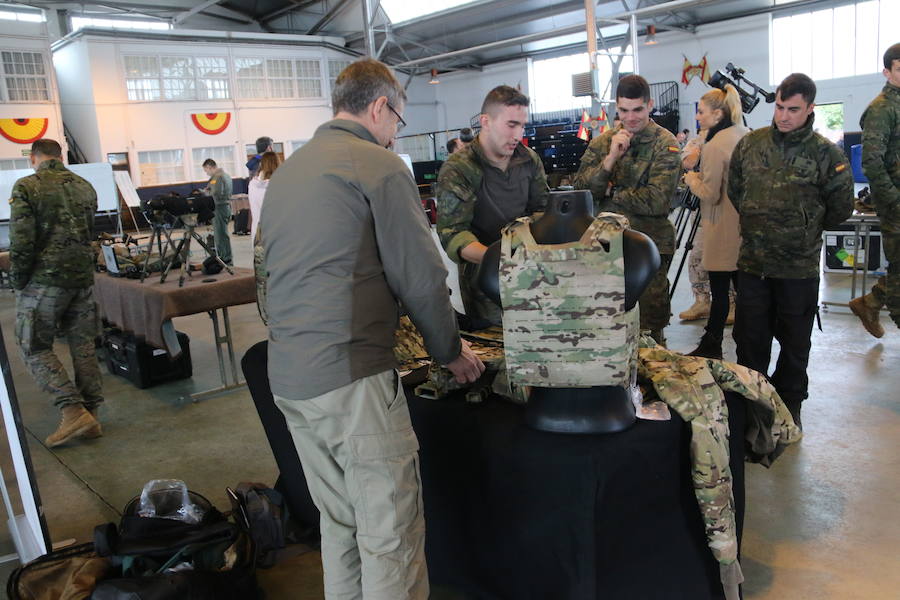 La Brigada Paracaidista lleva la pauta del ejercicio Lone Paratrooper 2019, en el que los paracaidistas de élite de España, Francia, Italia, EE.UU, Portugal, Holanda y Polonia se entrenan en el mejor escenario posible: la Academia Básica del Aire