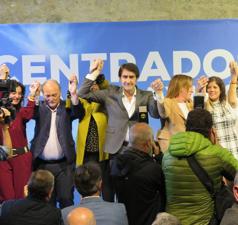 Con el telón de fondo del Palacio del Conde Luna, los populares llevan a cabo la puesta de largo de su lista autonómica, en la que Juan Carlos Suárez-Quiñones lleva la batuta con la que hacer de Alfonso Fernández Mañueco el próximo presidente de Castilla y León | Majo: «Ilusión, fuerza y ganas no faltan para hacer León, León y León»