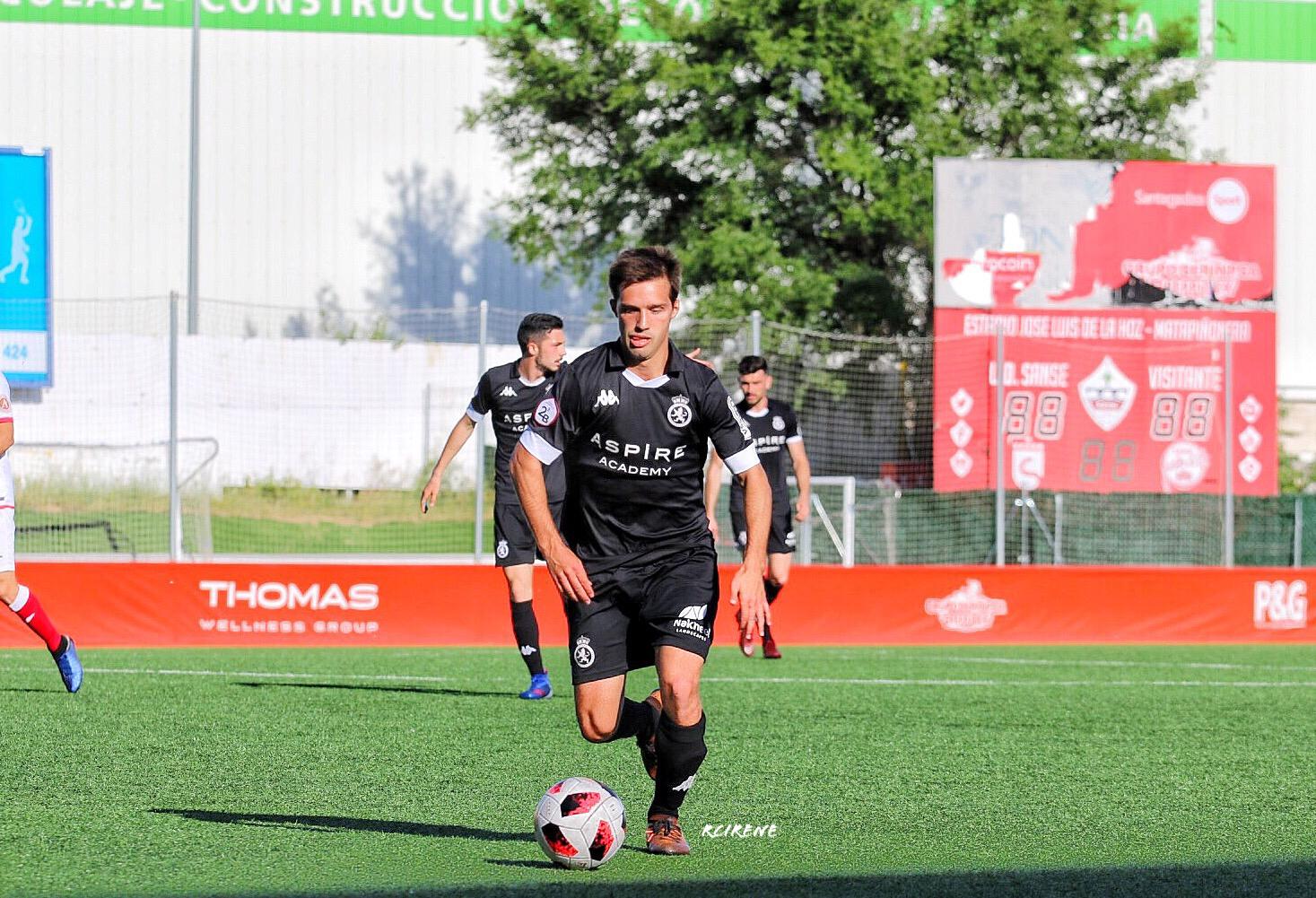 Partido correspondiente a la 37ª jornada del Grupo I de la Segunda División B entre el UD San Sebastián de los Reyes y la Cultural y Deportiva Leonesa disputado en el estadio municipal de Matapiñonera, en San Sebastián de los Reyes (Madrid)
