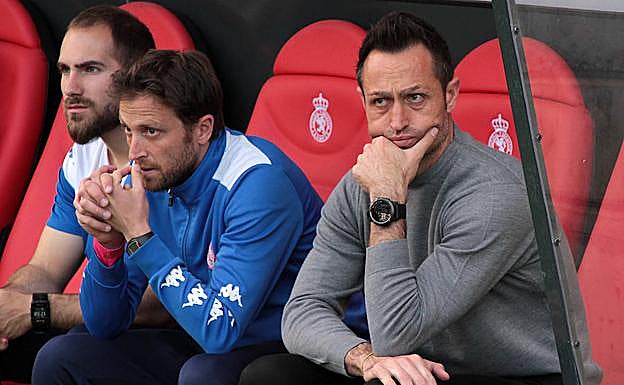 José Manuel Aira, entrenador de la Cultural, en un partido de esta temporada.
