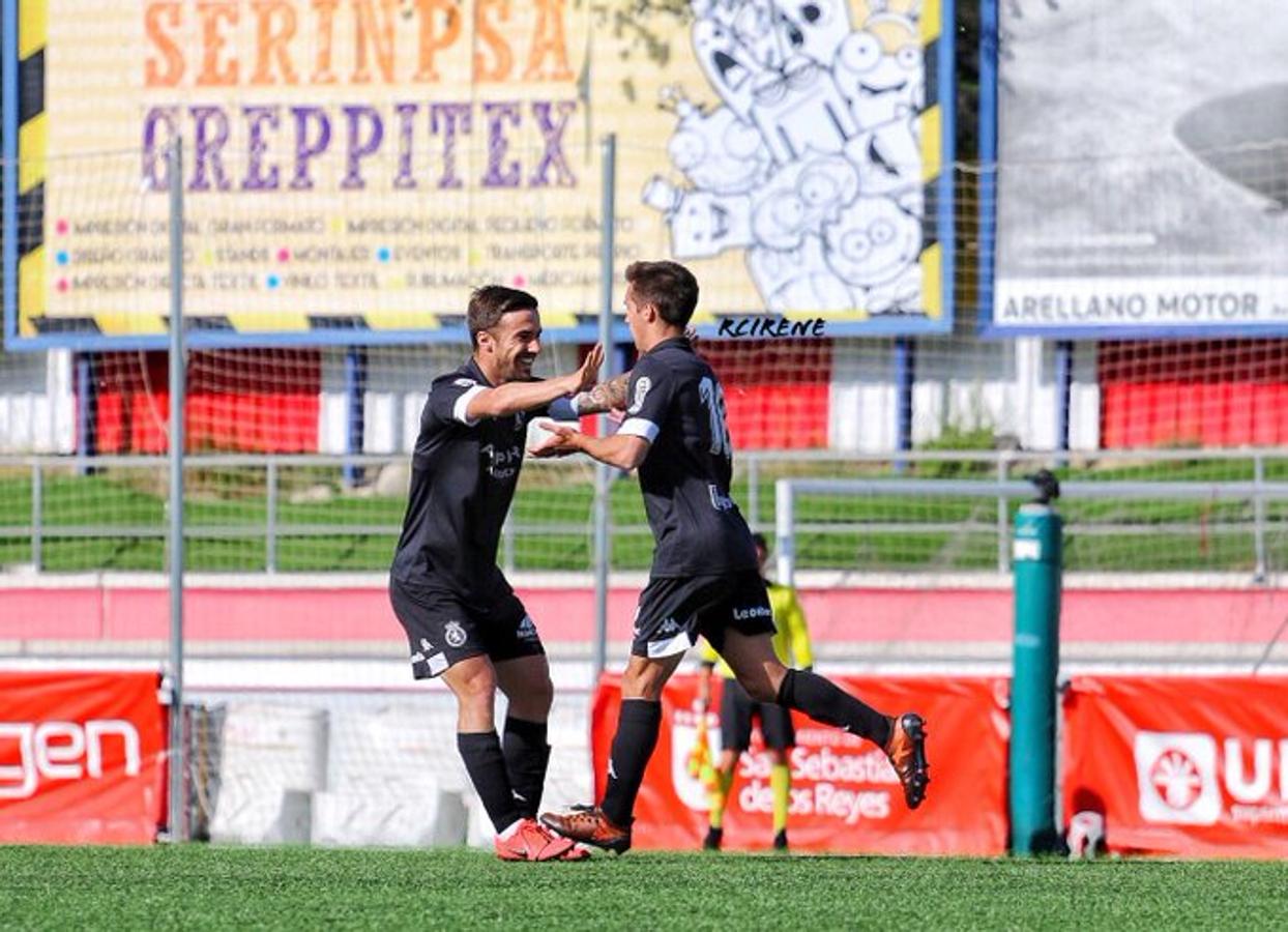 Partido correspondiente a la 37ª jornada del Grupo I de la Segunda División B entre el UD San Sebastián de los Reyes y la Cultural y Deportiva Leonesa disputado en el estadio municipal de Matapiñonera, en San Sebastián de los Reyes (Madrid)
