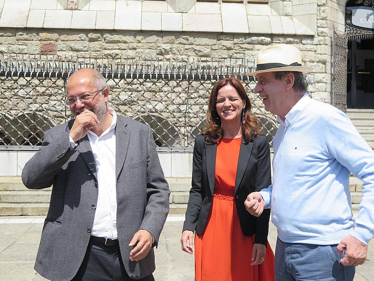 El candidato de Ciudadanos a presidir la Junta de Castilla y León exalta el papel de la cultura en la composición de una sociedad libre: «Es difícil conocer Castilla y la Reforma sin leer 'El Hereje' o conocer el terrorismo en el País Vasco sin leer 'Patria', en los libros hay libertad y criterio»