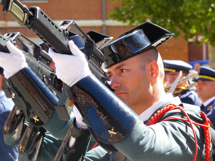 Fotos: ¡Viva honrada la Guardia Civil!